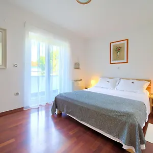 krevet i doručak Bed&breakfast Lucija, Punat